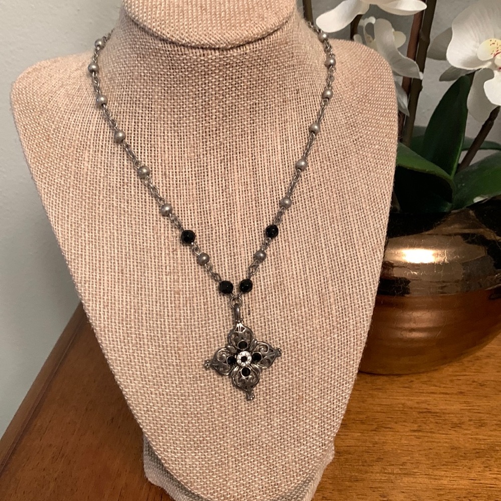 Cool Jewels Brand Pendant Necklace